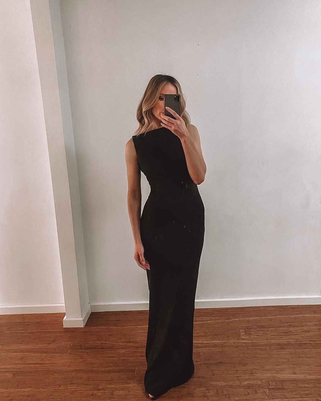 Verona Gown by Effie Kats Size 10