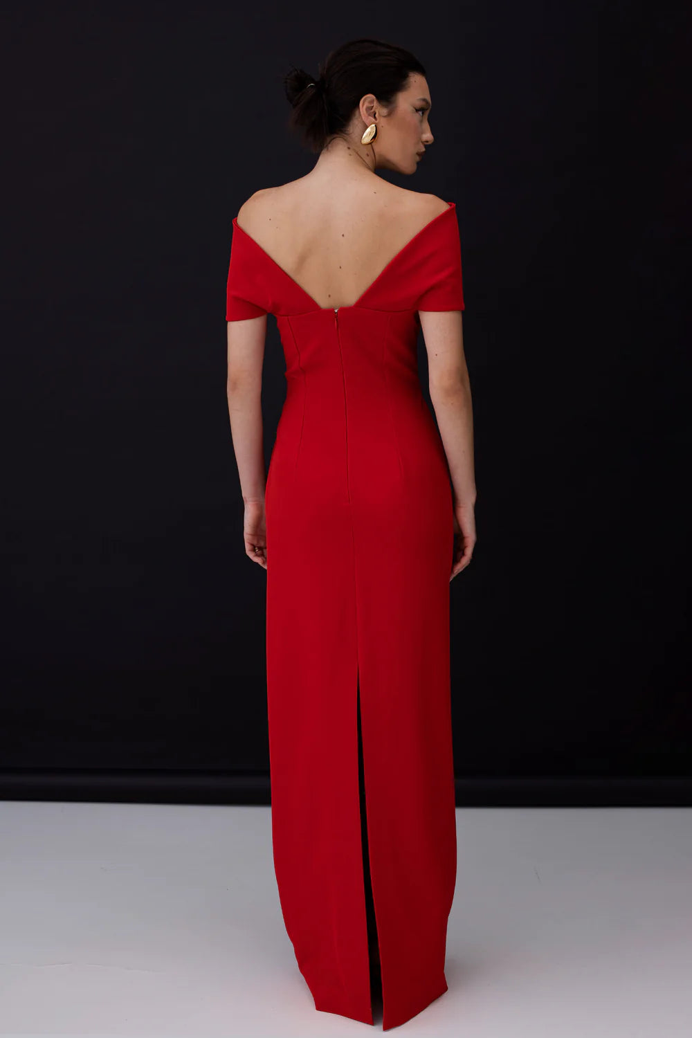 Red Muse by Moos Studio